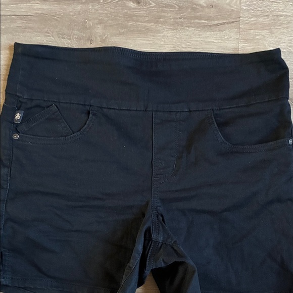Rock & Republic High Waist Black Shorts - Picture 2 of 8